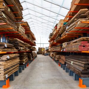 Timber (Hardwood Logs / Sawn Wood)